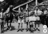 Skautská velbloudí štafeta z roku 1945